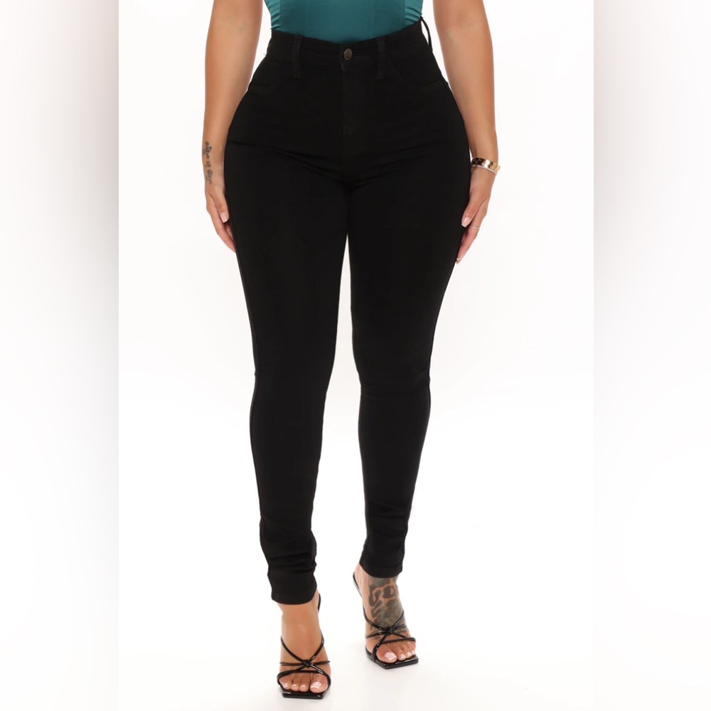 Classic Beauty Skinny Jeans